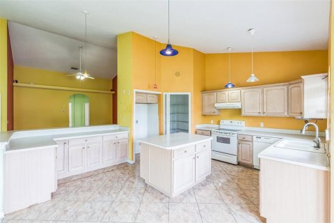 Casa en venta en Kissimmee, Florida, 3 dormitorios, 291.25 m2 № 1359530 - foto 10