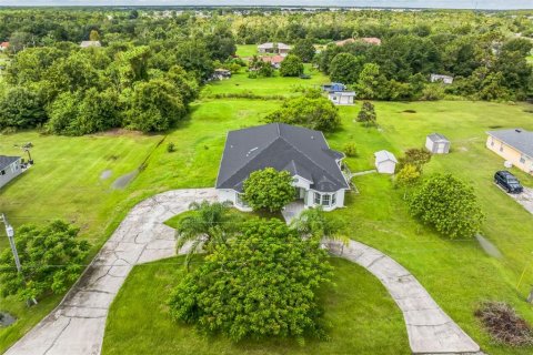 Villa ou maison à vendre à Kissimmee, Floride: 3 chambres, 291.25 m2 № 1359530 - photo 3