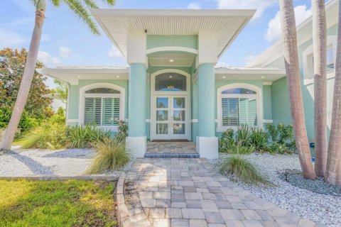 Villa ou maison à vendre à New Smyrna Beach, Floride: 6 chambres, 386.85 m2 № 1349653 - photo 5