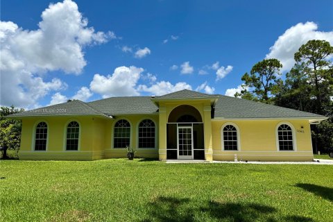 Villa ou maison à vendre à Loxahatchee Groves, Floride: 4 chambres, 182.37 m2 № 1291473 - photo 1