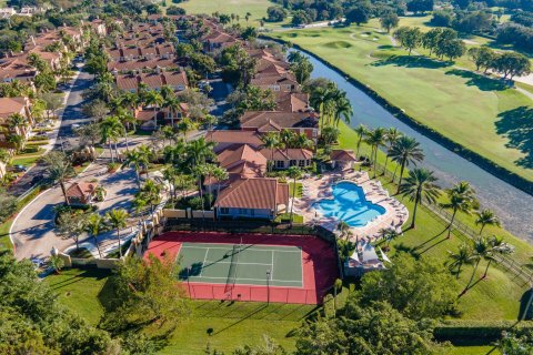 Condominio en venta en Wellington, Florida, 2 dormitorios, 130.43 m2 № 1091920 - foto 1