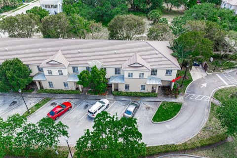 Condo in Riviera Beach, Florida, 2 bedrooms  № 1091964 - photo 1