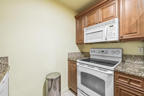 Condo in Riviera Beach, Florida, 2 bedrooms  № 1091964 - photo 16