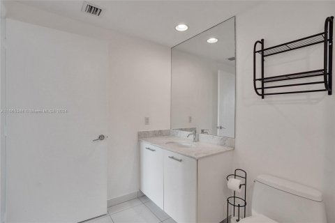 Condominio en venta en Miami, Florida, 1 dormitorio, 68.56 m2 № 1377659 - foto 10