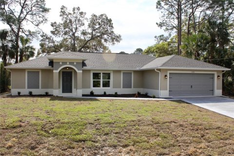 House in North Port, Florida 3 bedrooms, 143.63 sq.m. № 218560 - photo 1
