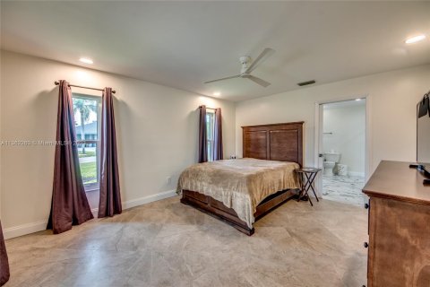 Villa ou maison à vendre à Fort Myers, Floride: 3 chambres № 389478 - photo 17