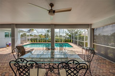 Villa ou maison à vendre à Fort Myers, Floride: 3 chambres № 389478 - photo 28