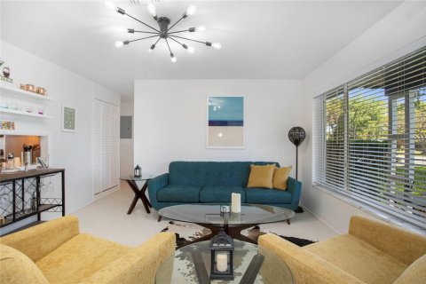 Villa ou maison à vendre à Wilton Manors, Floride: 3 chambres, 117.15 m2 № 890522 - photo 15