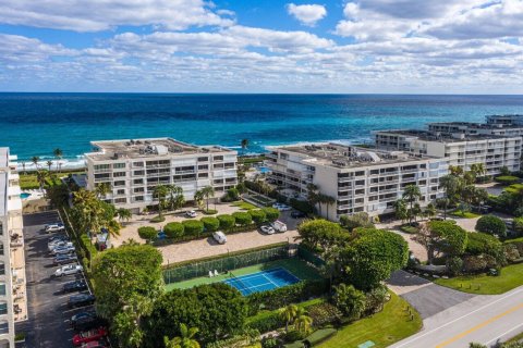 Condo in Palm Beach, Florida, 2 bedrooms  № 1209237 - photo 3