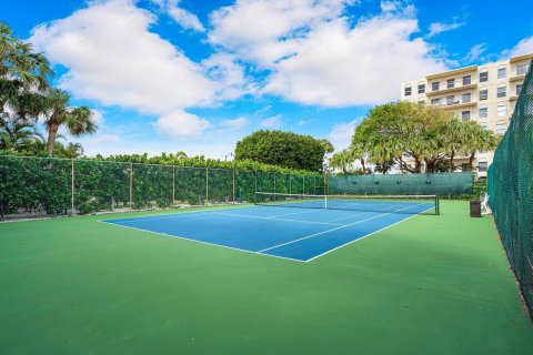 Condo in Palm Beach, Florida, 2 bedrooms  № 1209237 - photo 14