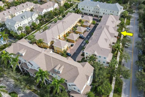 Townhouse in Jupiter, Florida 2 bedrooms, 143.26 sq.m. № 1209274 - photo 18