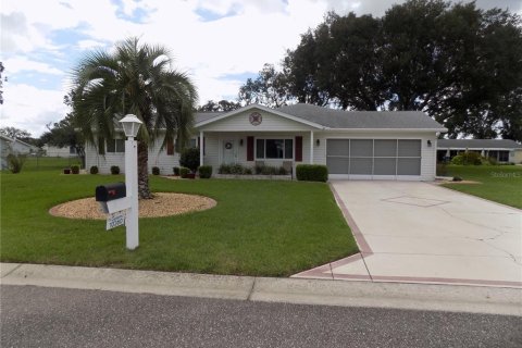 Villa ou maison à vendre à Summerfield, Floride: 2 chambres, 128.21 m2 № 1346310 - photo 1