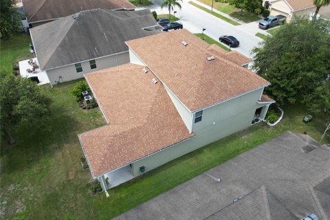 House in New Port Richey, Florida 5 bedrooms, 292.83 sq.m. № 1340116 - photo 4