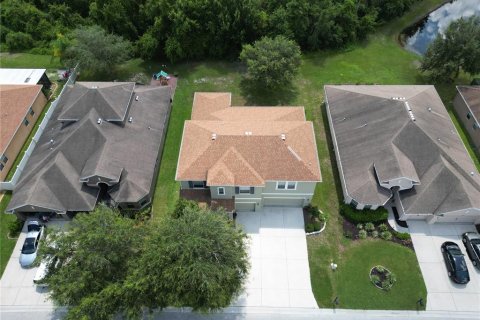 House in New Port Richey, Florida 5 bedrooms, 292.83 sq.m. № 1340116 - photo 3