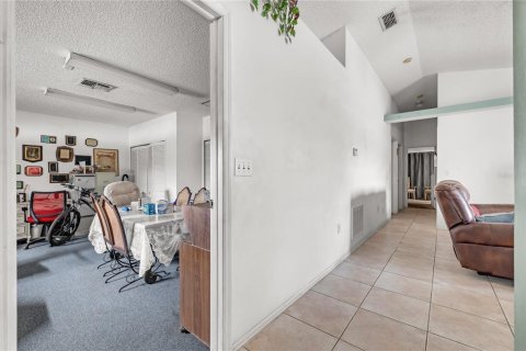 Villa ou maison à vendre à Kissimmee, Floride: 3 chambres, 143.81 m2 № 1340086 - photo 25