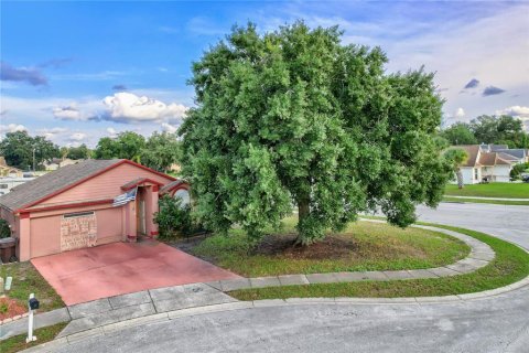 Villa ou maison à vendre à Kissimmee, Floride: 3 chambres, 143.81 m2 № 1340086 - photo 1