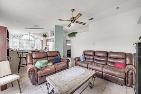 Casa en venta en Kissimmee, Florida, 3 dormitorios, 143.81 m2 № 1340086 - foto 9