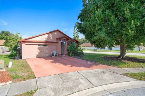 Villa ou maison à vendre à Kissimmee, Floride: 3 chambres, 143.81 m2 № 1340086 - photo 2