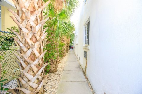 Propiedad comercial en venta en Miami Beach, Florida № 1332180 - foto 7