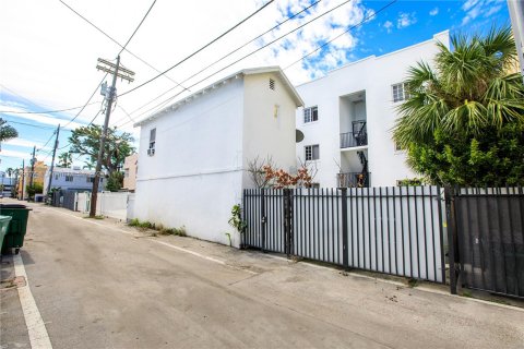 Propiedad comercial en venta en Miami Beach, Florida № 1332180 - foto 6