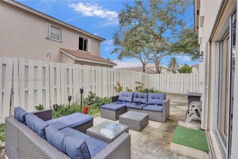 Adosado en venta en Pembroke Pines, Florida, 3 dormitorios, 148.64 m2 № 1332206 - foto 20