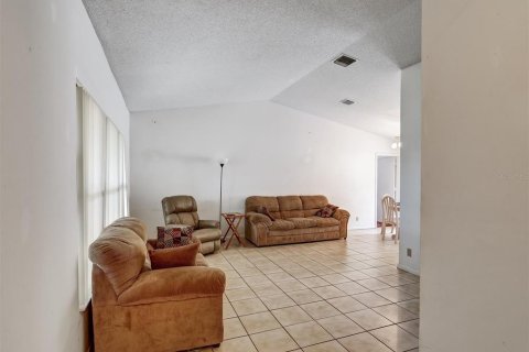 House in Deerfield Beach, Florida 3 bedrooms, 151.99 sq.m. № 1346776 - photo 5