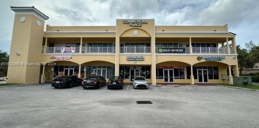 Commercial property in Fort Lauderdale, Florida № 1305480