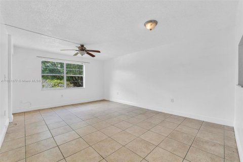 Condo in Deerfield Beach, Florida, 2 bedrooms  № 1333450 - photo 20