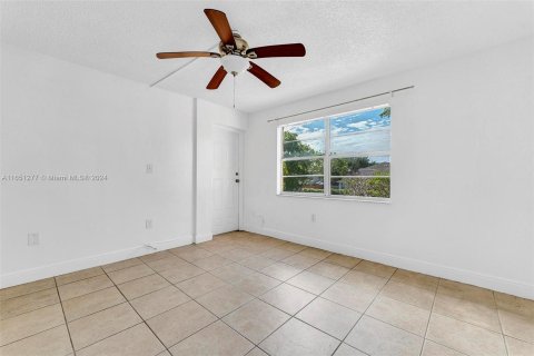 Condo in Deerfield Beach, Florida, 2 bedrooms  № 1333450 - photo 21