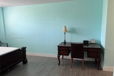 Copropriété à vendre à Hollywood, Floride: 2 chambres, 80.92 m2 № 1332367 - photo 15