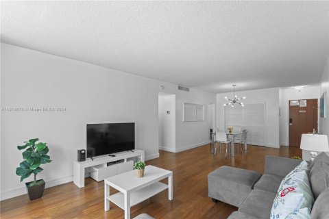 Copropriété à vendre à Hollywood, Floride: 1 chambre, 81.2 m2 № 1292642 - photo 16