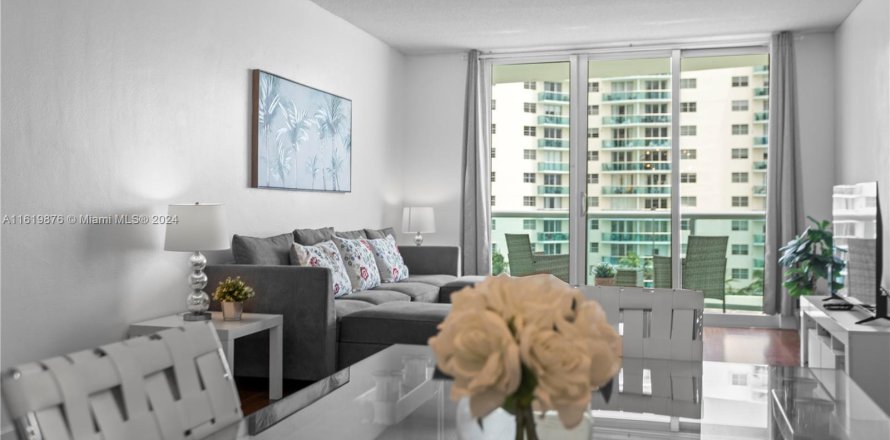 Condo in Hollywood, Florida, 1 bedroom  № 1292642