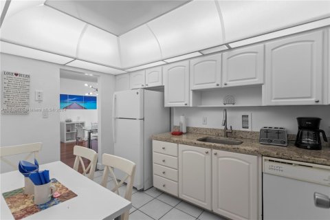 Copropriété à vendre à Hollywood, Floride: 1 chambre, 81.2 m2 № 1292642 - photo 28