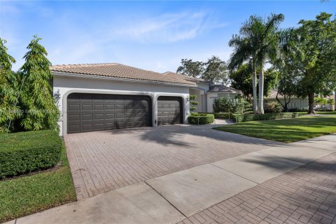 Villa ou maison à vendre à Weston, Floride: 4 chambres, 263.47 m2 № 1427252 - photo 6