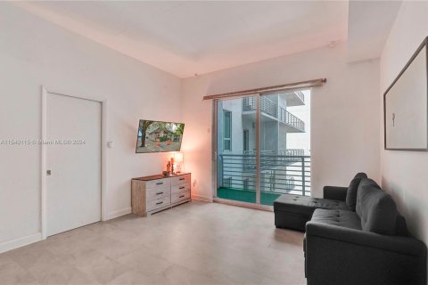 Condominio en venta en Miami, Florida, 1 dormitorio, 68.56 m2 № 1431202 - foto 13