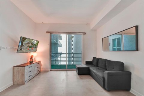 Condominio en venta en Miami, Florida, 1 dormitorio, 68.56 m2 № 1431202 - foto 5