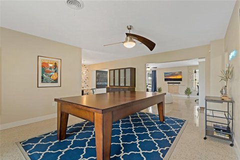 Villa ou maison à louer à Sarasota, Floride: 2 chambres, 129.32 m2 № 504639 - photo 12