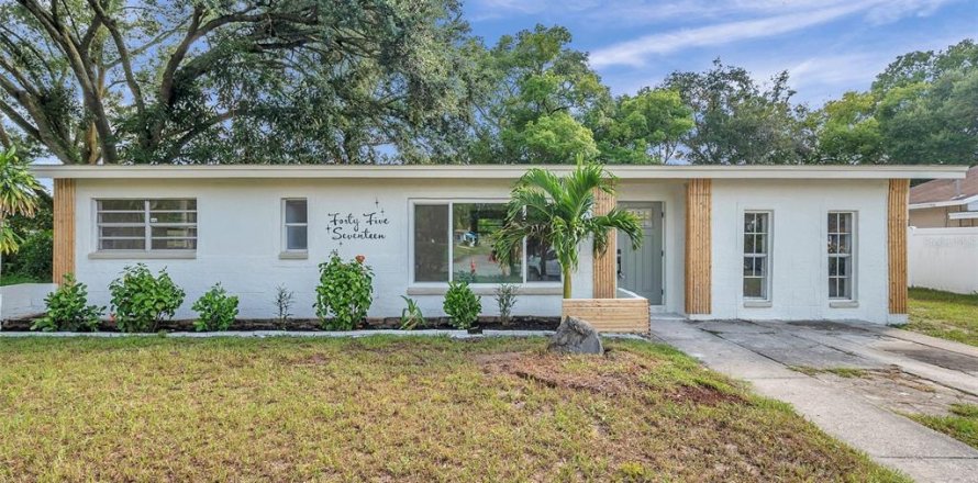 Casa en Tampa, Florida 4 dormitorios, 112.88 m2 № 1341526