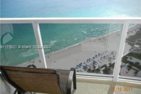 Studio in the Condo in Sunny Isles Beach, Florida  № 432590 - photo 22