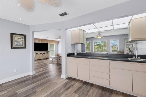 Copropriété à vendre à Seminole, Floride: 3 chambres, 144.93 m2 № 1347064 - photo 26