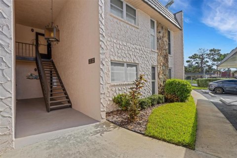 Condo in Seminole, Florida, 3 bedrooms  № 1347064 - photo 17