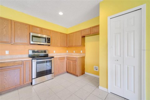 House in Kissimmee, Florida 5 bedrooms, 253.99 sq.m. № 1371606 - photo 15