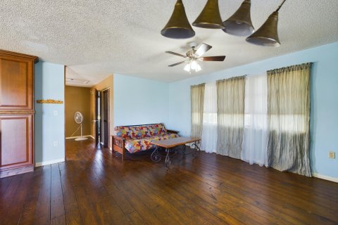 House in Okeechobee, Florida 2 bedrooms, 164.25 sq.m. № 1117035 - photo 25
