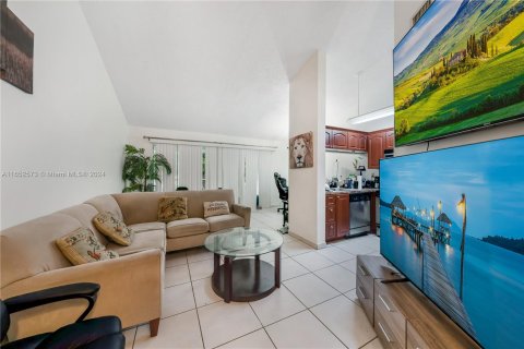 Copropriété à vendre à Miami, Floride: 1 chambre, 80.08 m2 № 1345913 - photo 4