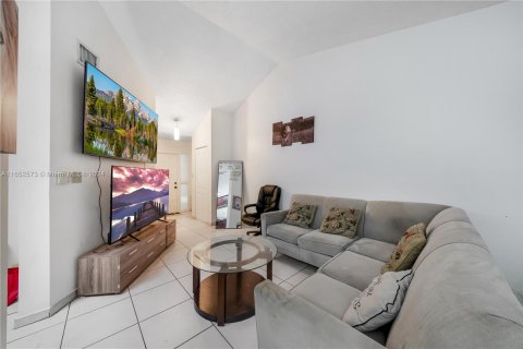 Copropriété à vendre à Miami, Floride: 1 chambre, 80.08 m2 № 1345913 - photo 5