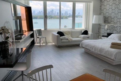 Copropriété à vendre à Miami Beach, Floride: 49.24 m2 № 1292768 - photo 2