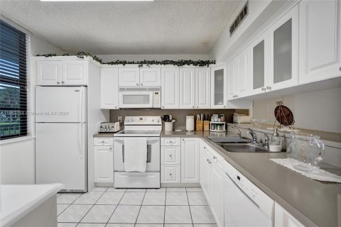 Condo in Davie, Florida, 2 bedrooms  № 1348382 - photo 7