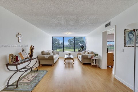 Condo in Davie, Florida, 2 bedrooms  № 1348382 - photo 26