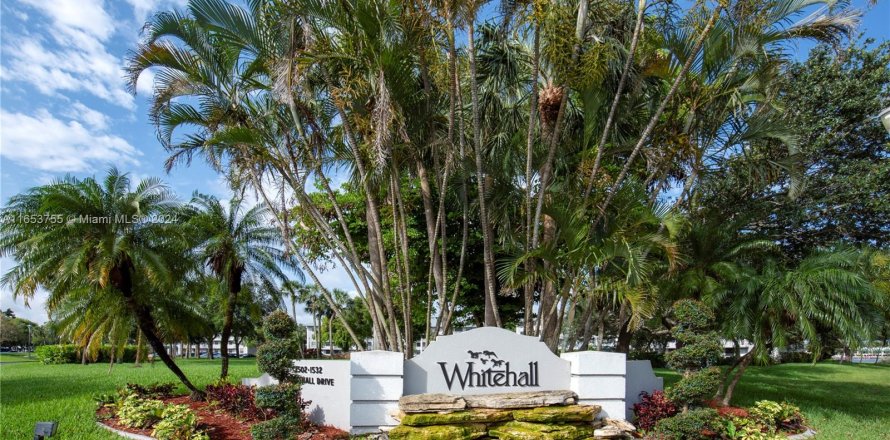 Condo in Davie, Florida, 2 bedrooms  № 1348382