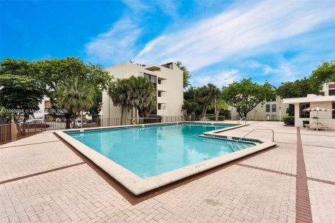 Copropriété à vendre à Miami, Floride: 2 chambres, 89.93 m2 № 1184809 - photo 20